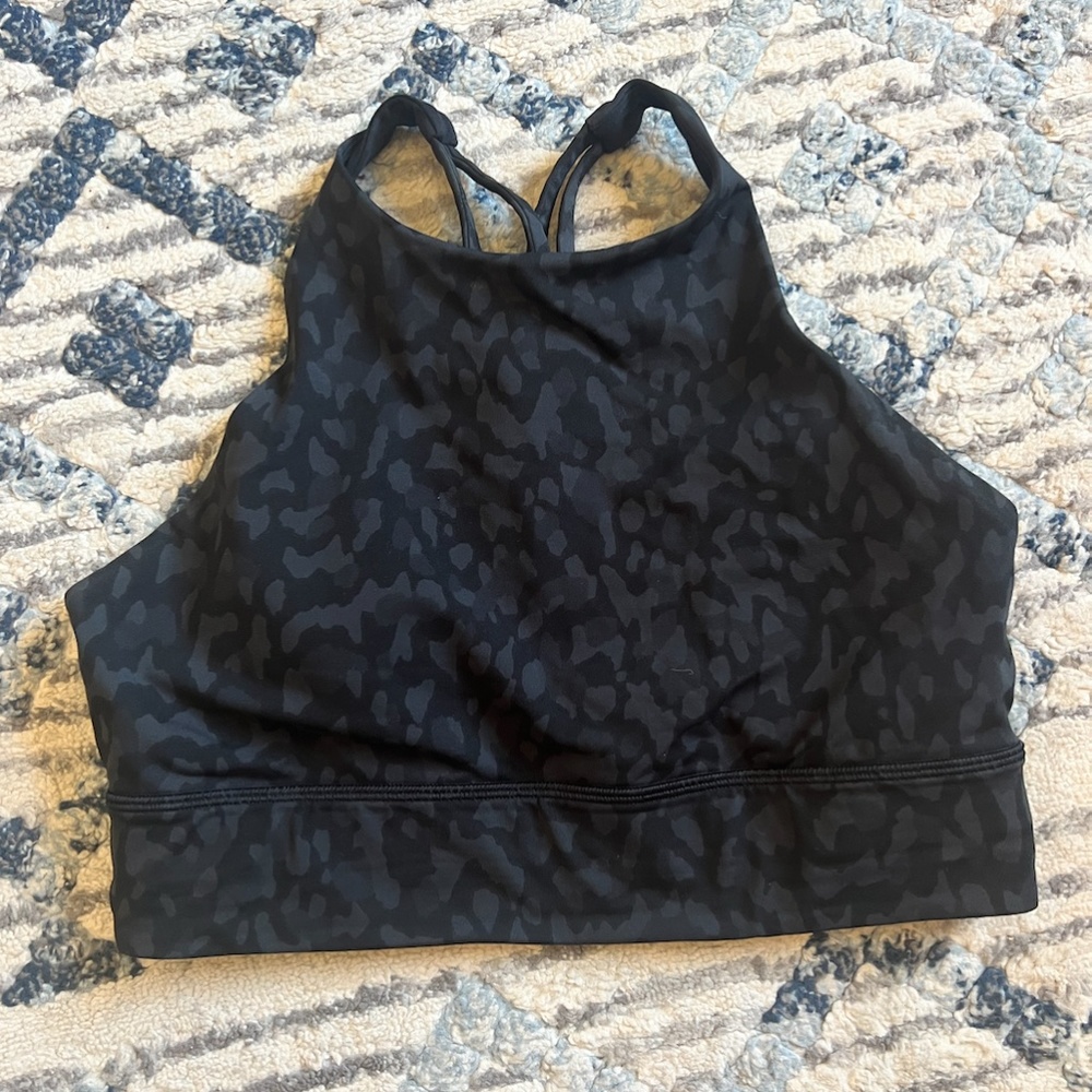 Lululemon sports bra size 10